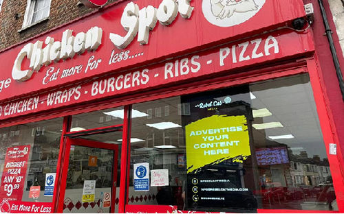 Neueste Unternehmenslösungen zu Hoher Helligkeitsgrad 55 Zoll LCD-Fensterbildschirm