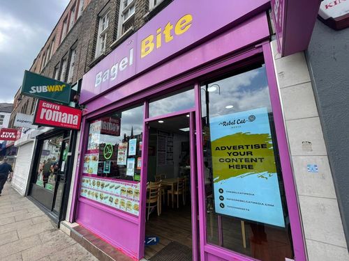 Neueste Unternehmenslösungen zu Fenster mit einem Bildschirm mit hoher Helligkeit