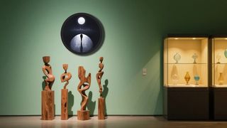 Runder Bildschirm – Durchbrechen Sie die Monotonie der rechteckigen Digital Signage